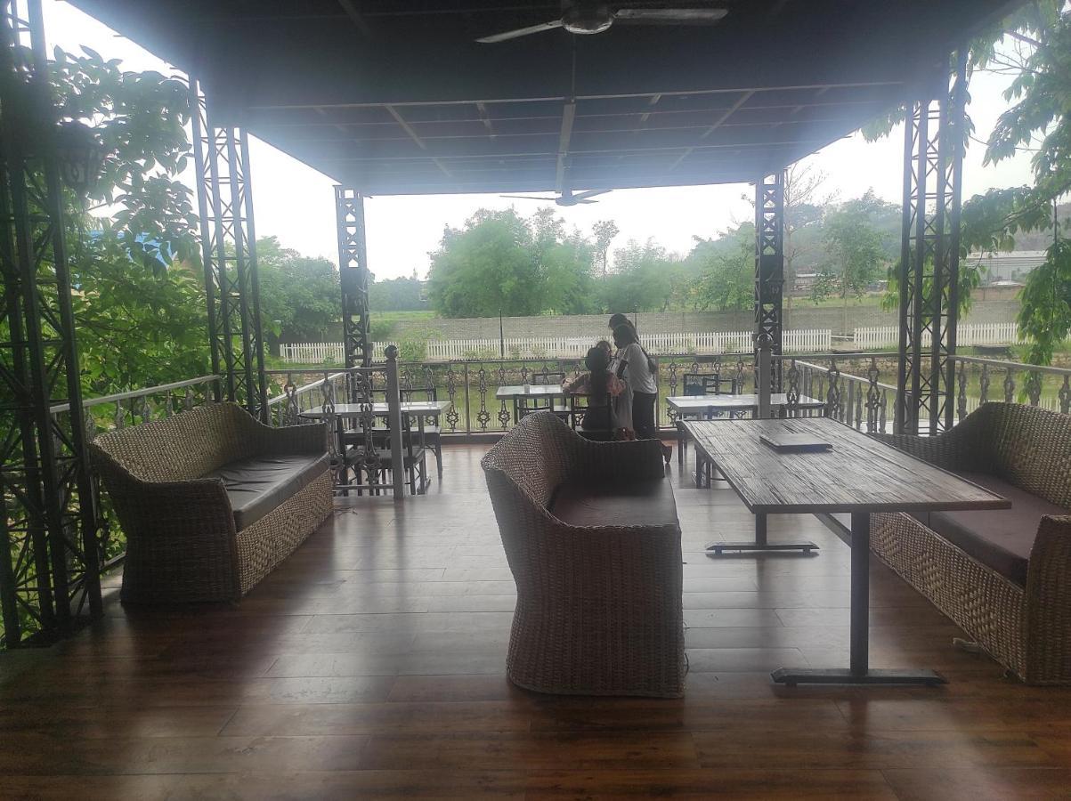 Changs Resort Kaharpara Extérieur photo