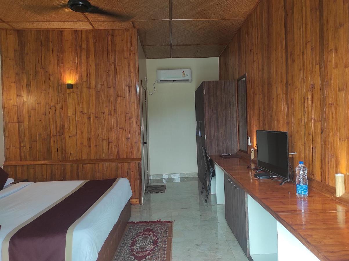 Changs Resort Kaharpara Extérieur photo